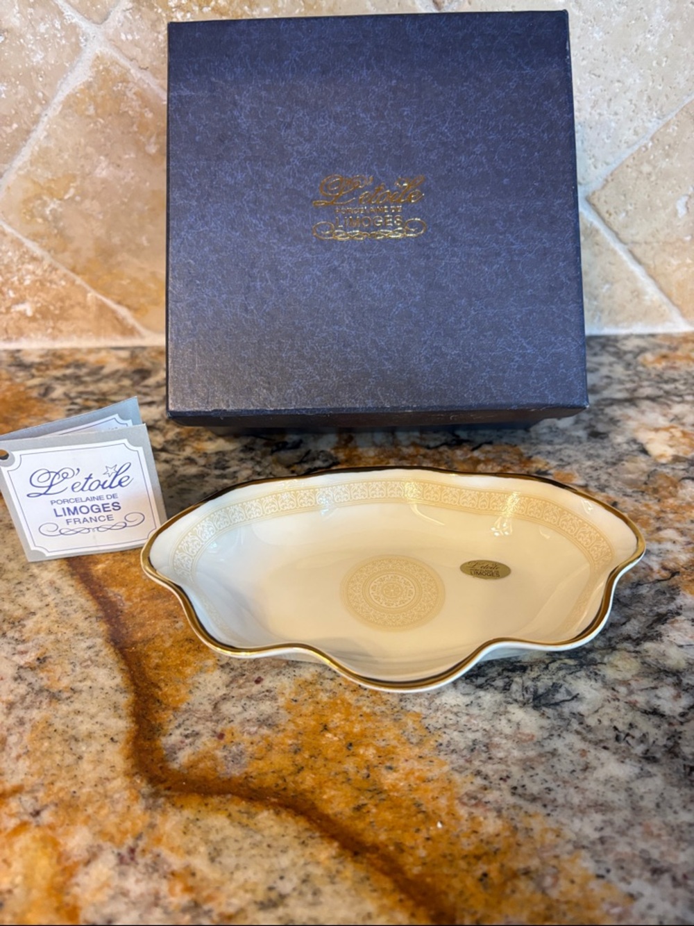 L'etoile Limoges Porcelain Gold-Trim Candy or Trinket Dish with Box